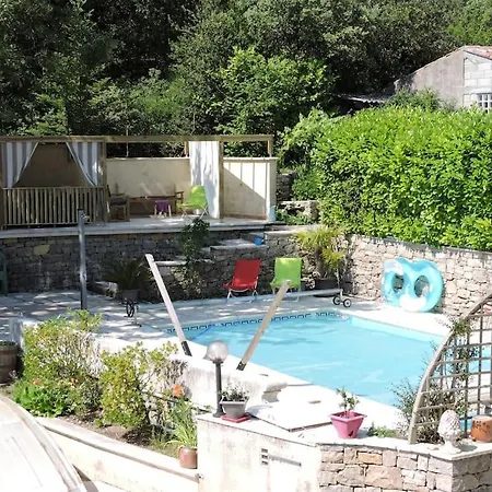 Chateaudouble : Appartement Au Calme Extérieur photo
