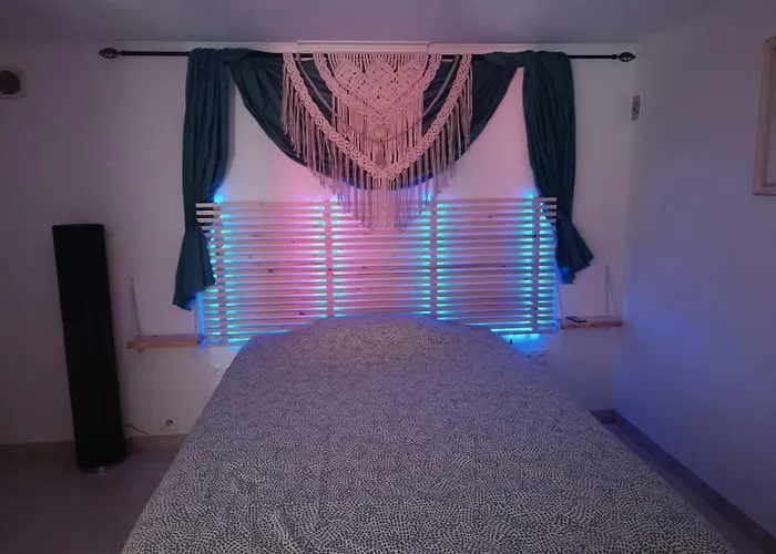 Chateaudouble : Appartement Au Calme